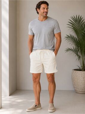 🆕🎉NWT Pull&Bear Cream Drawstring Flat Front Men's Shorts